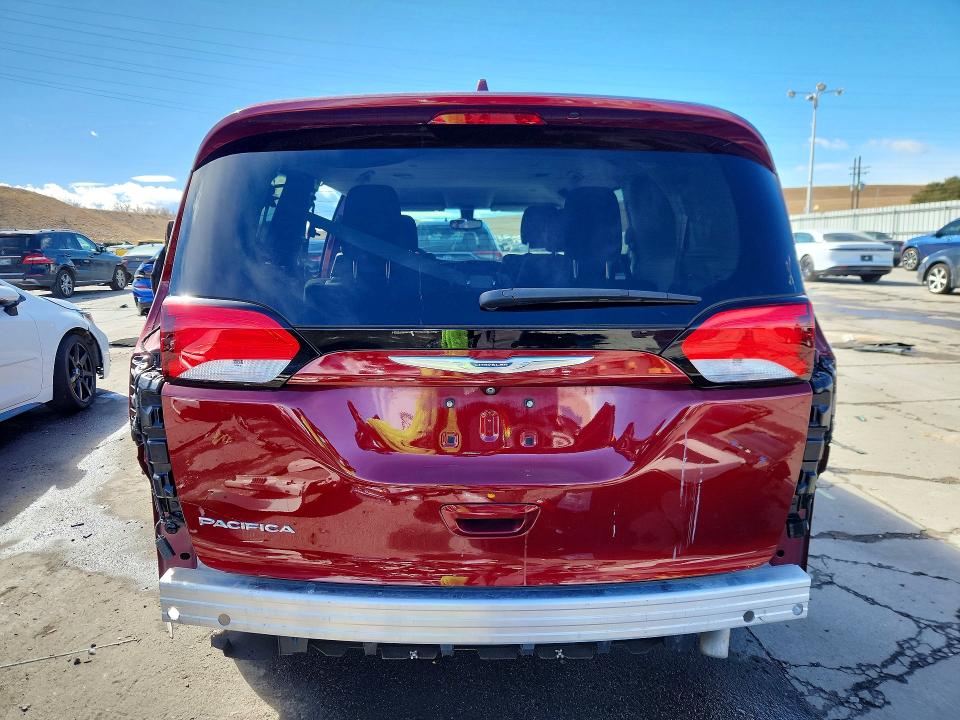 77687745 :رقم المزاد ، 2C4RC1DG9HR515687 vin ، 2017 Chrysler Pacifica مزاد بيع