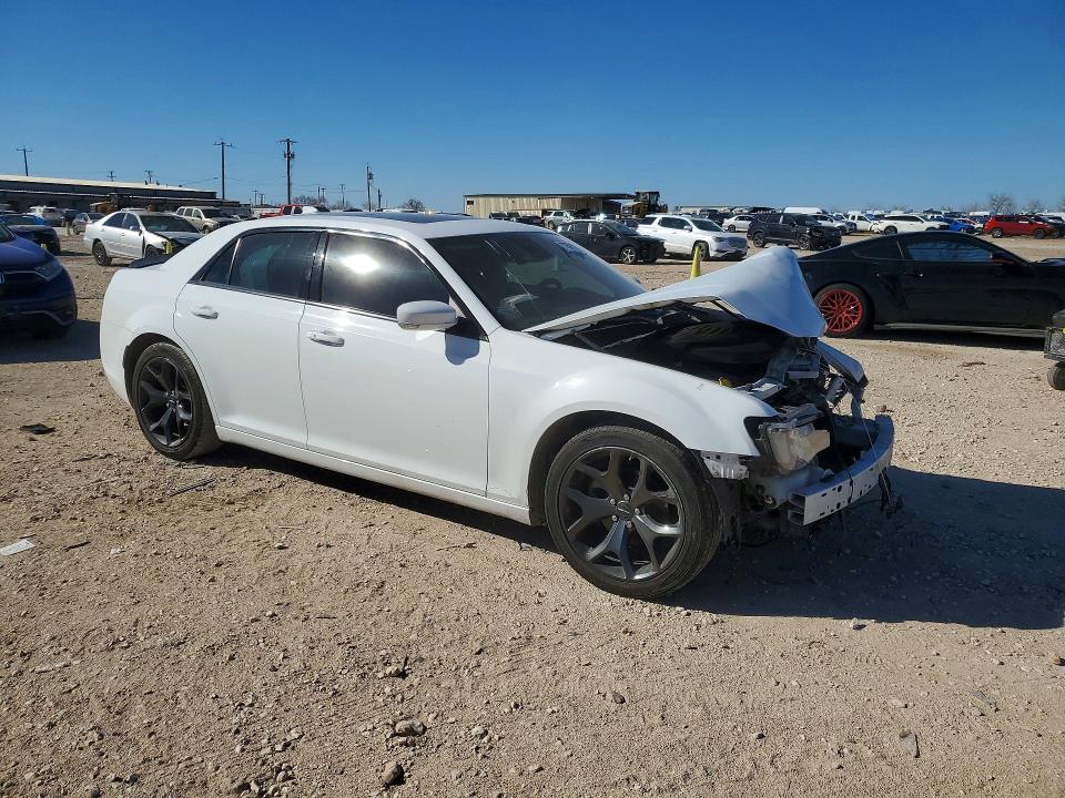 Продаж на аукціоні авто 2022 Chrysler 300, vin: 2C3CCABG7NH191430, номер лоту: 77359155