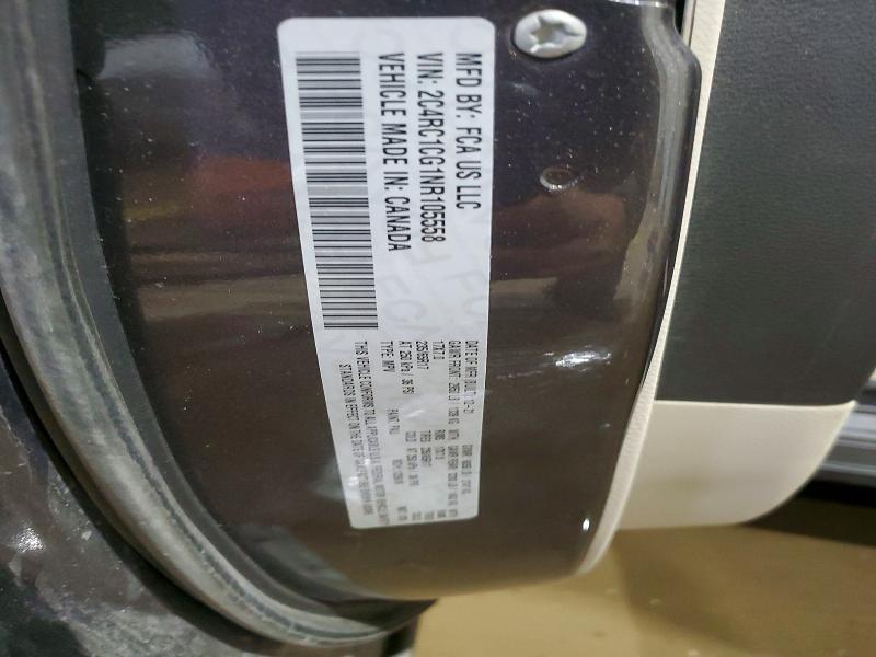 41627636 :رقم المزاد ، 2C4RC1CG1NR105558 vin ، 2022 Chrysler Voyager مزاد بيع