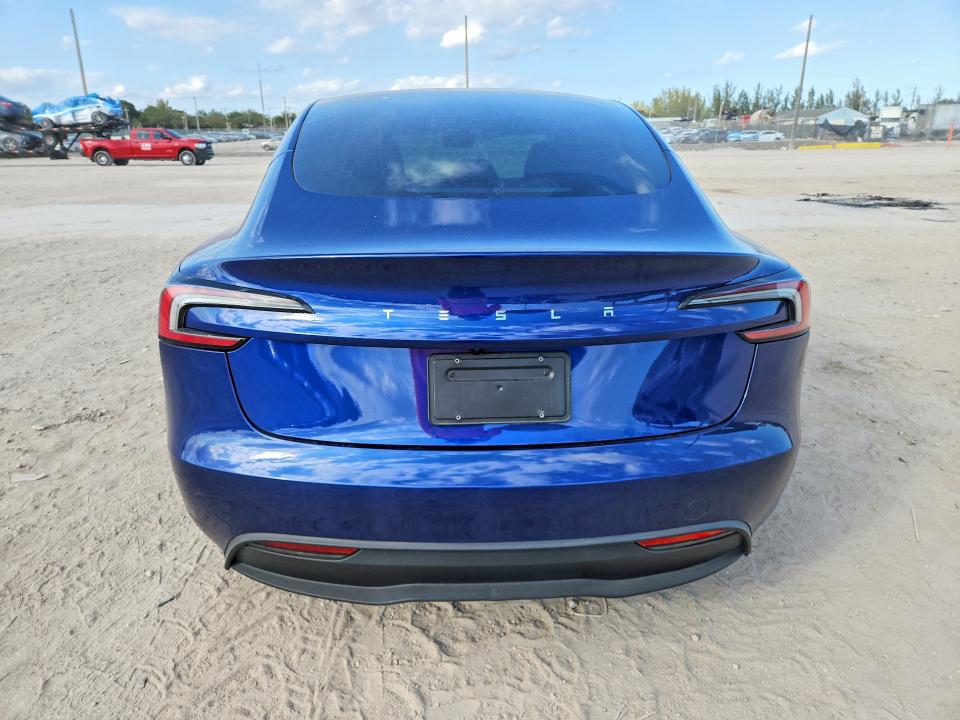 Продажа на аукционе авто 2025 Tesla Model 3, vin: 5YJ3E1EA4SF923561, номер лота: 76861295