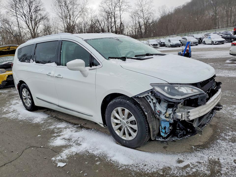 2018 Chrysler Pacifica მანქანა იყიდება აუქციონზე, vin: 2C4RC1BG0JR188816, აუქციონის ნომერი: 78323105