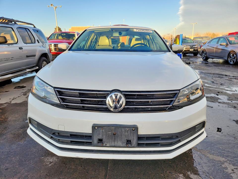 75498285 :رقم المزاد ، 3VWD17AJ0FM264059 vin ، 2015 Volkswagen Jetta مزاد بيع