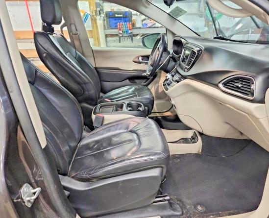 2018 Chrysler Pacifica მანქანა იყიდება აუქციონზე, vin: 2C4RC1BG8JR217754, აუქციონის ნომერი: 74818505