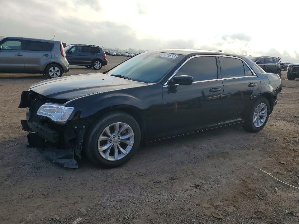 76026395 :رقم المزاد ، 2C3CCAAG9PH677080 vin ، 2023 Chrysler 300 مزاد بيع