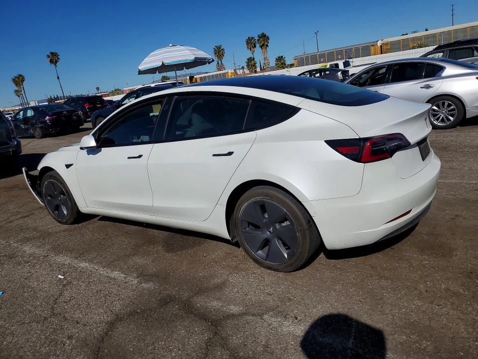 77019575 :رقم المزاد ، 5YJ3E1EB2NF253585 vin ، 2022 Tesla Model 3 مزاد بيع