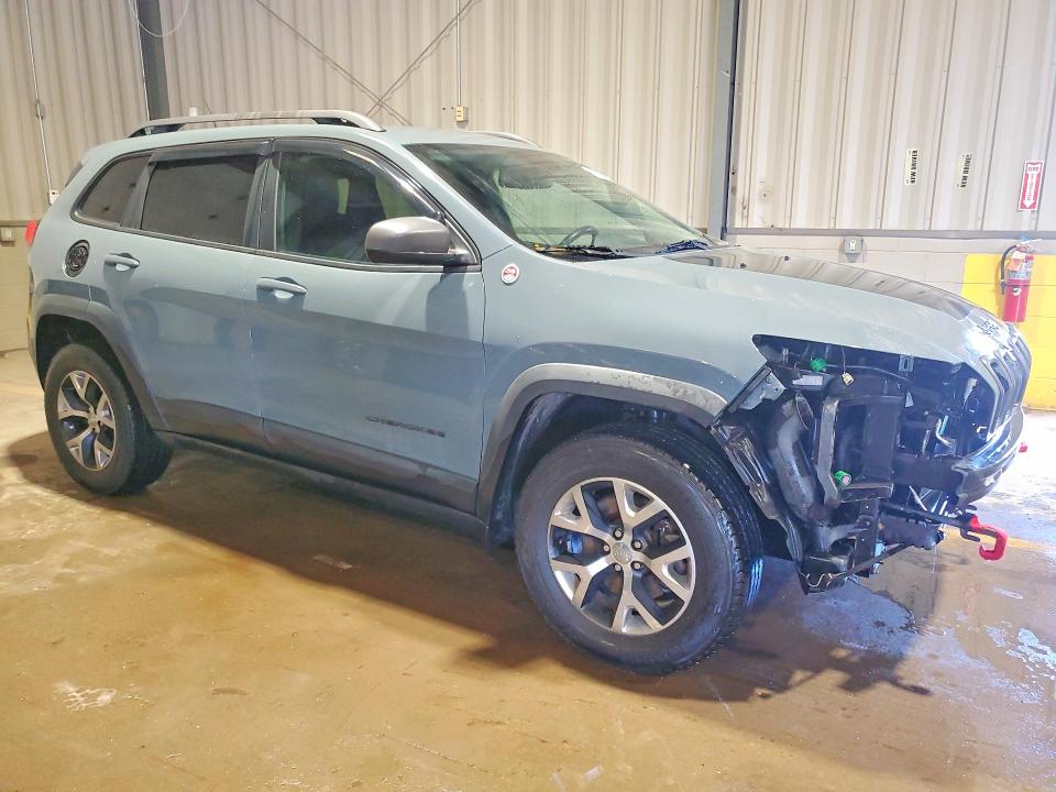 77765385 :رقم المزاد ، 1C4PJMBS8FW588012 vin ، 2015 Jeep Cherokee مزاد بيع
