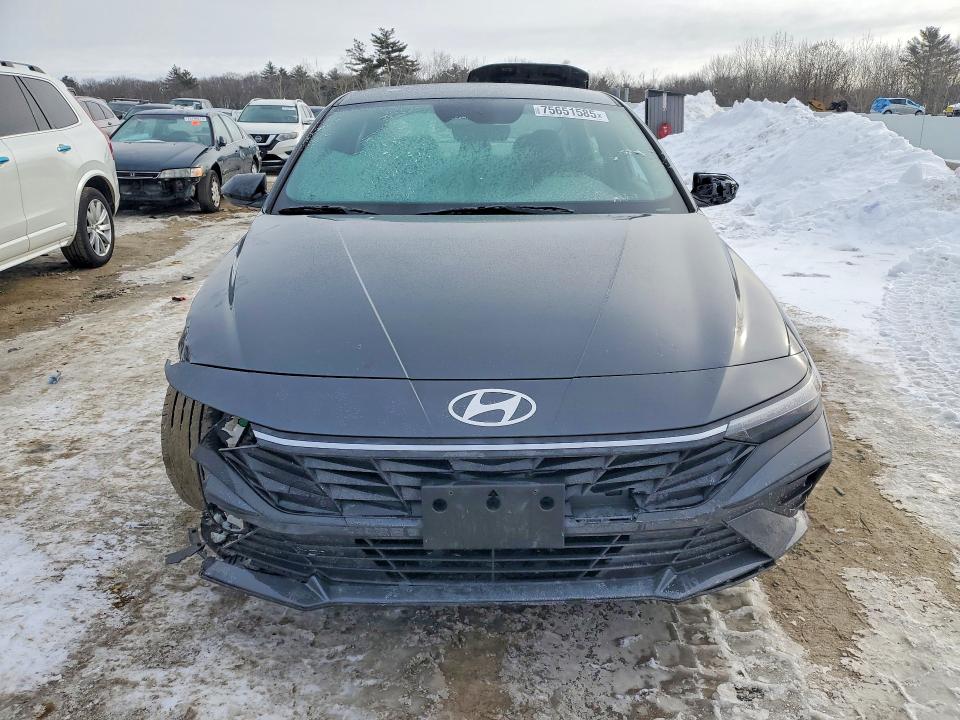 75651585 :رقم المزاد ، KMHLM4DG8SU092773 vin ، 2025 Hyundai Elantra مزاد بيع