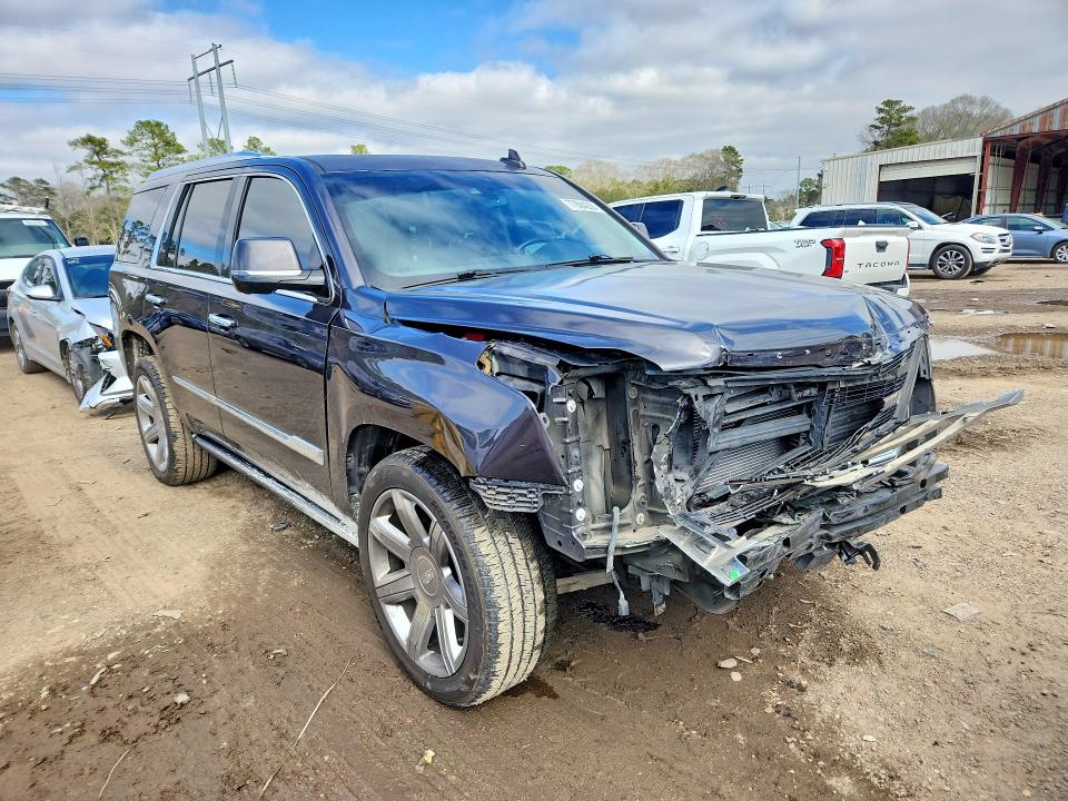 2015 Cadillac Escalade მანქანა იყიდება აუქციონზე, vin: 1GYS3NKJXFR554695, აუქციონის ნომერი: 77684235
