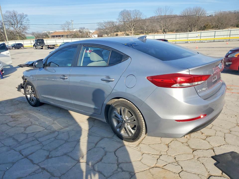 2017 Hyundai Elantra მანქანა იყიდება აუქციონზე, vin: 5NPD84LF8HH175662, აუქციონის ნომერი: 77300585