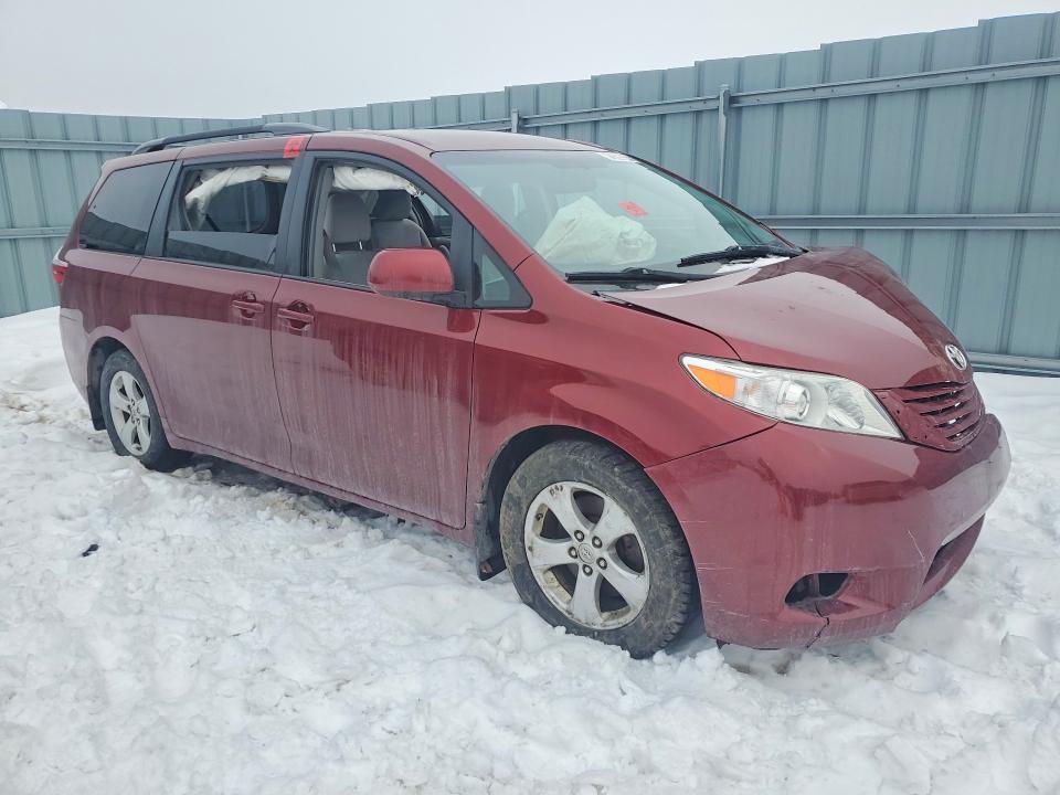Aukcja sprzedaży 2015 Toyota Sienna, vin: 5TDKK3DC3FS582481, numer aukcji: 74502135