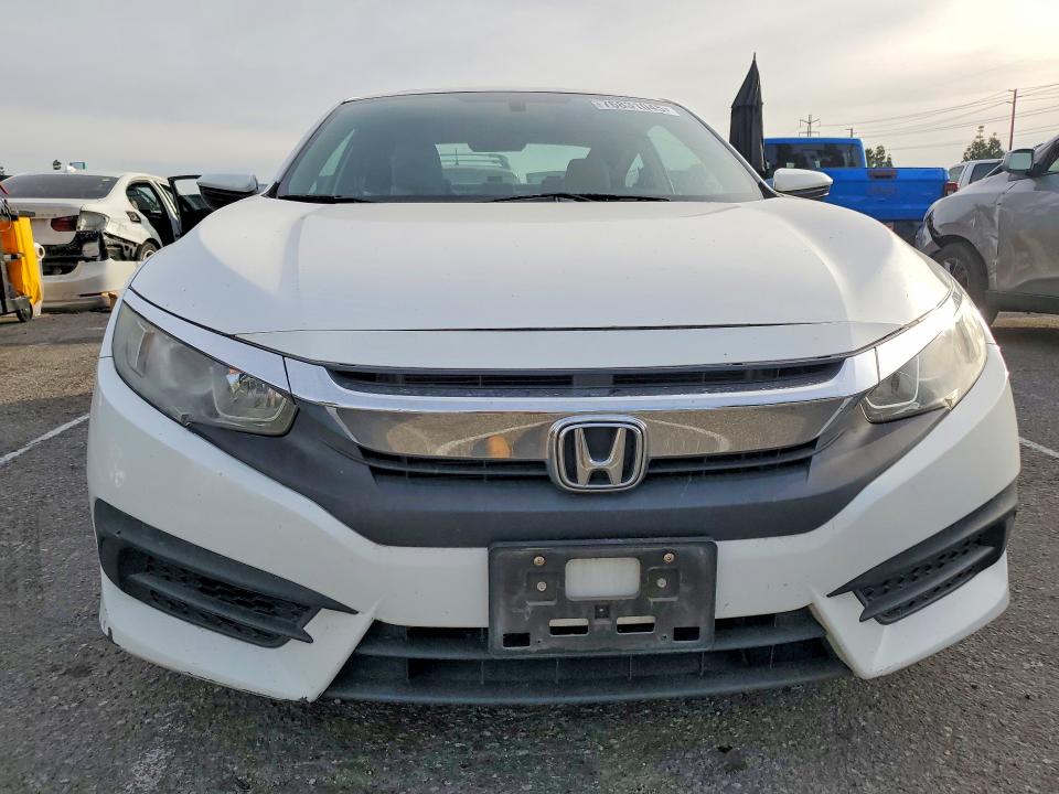 76831045 :رقم المزاد ، 2HGFC4B09GH313755 vin ، 2016 Honda Civic مزاد بيع