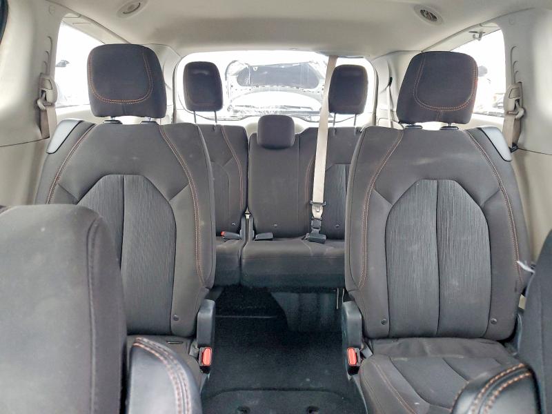 76900415 :رقم المزاد ، 2C4RC1CG8HR610856 vin ، 2017 Chrysler Pacifica مزاد بيع