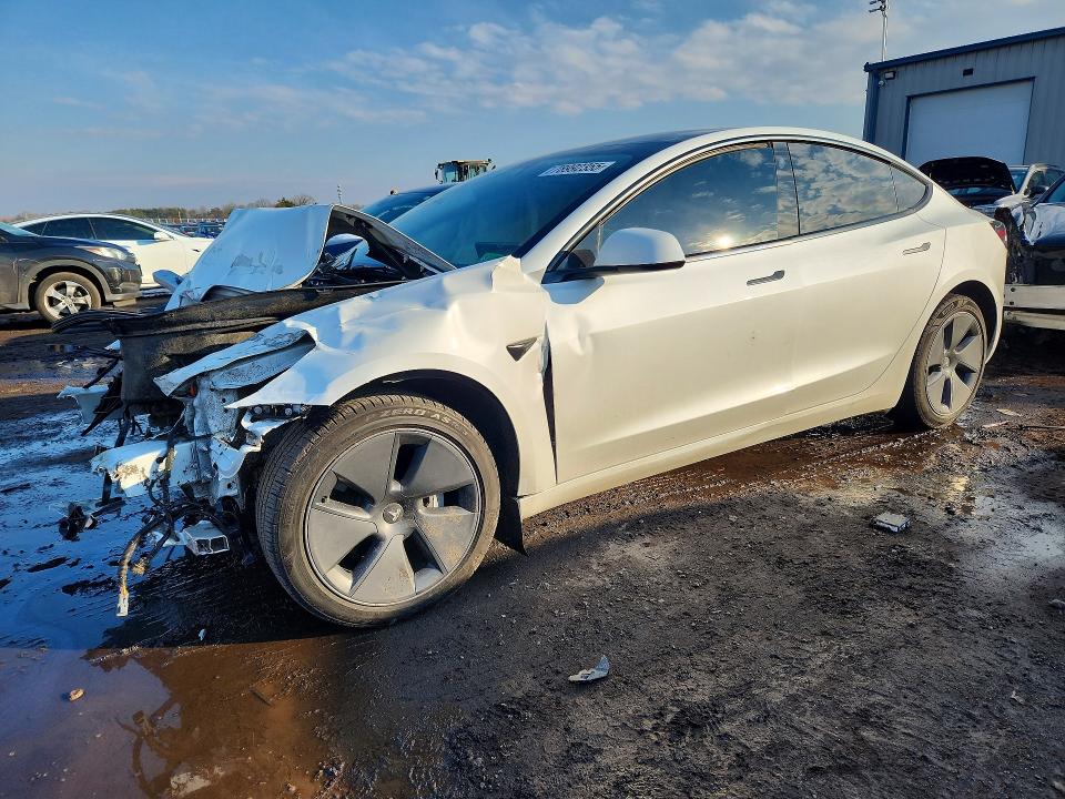 78992355 :رقم المزاد ، 5YJ3E1EA0NF306470 vin ، 2022 Tesla Model 3 مزاد بيع