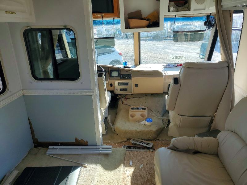 76959855 :رقم المزاد ، 5B4MP67G723346850 vin ، 2002 Workhorse Custom Chassis W22 مزاد بيع