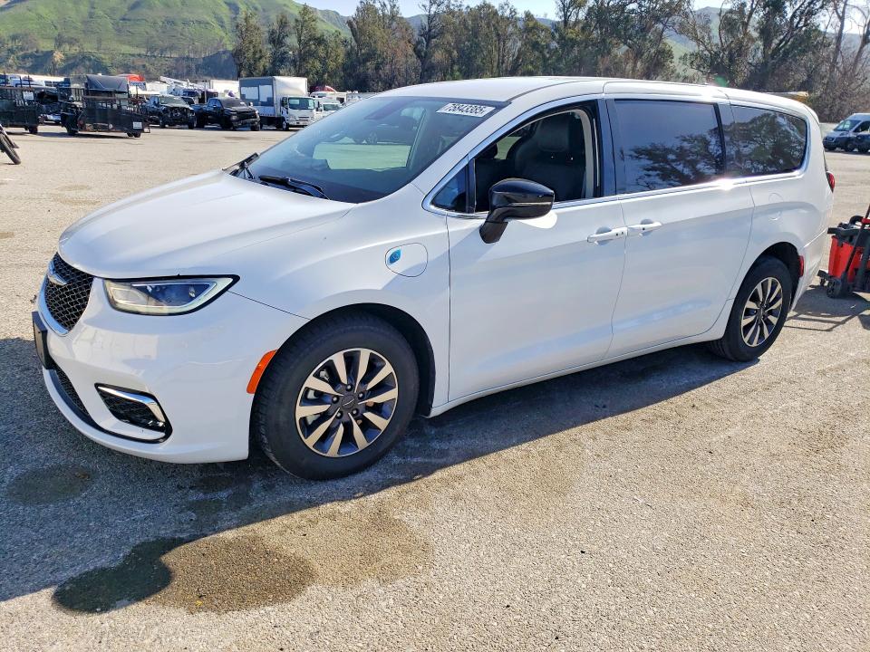 2024 Chrysler Pacifica მანქანა იყიდება აუქციონზე, vin: 2C4RC1S77RR157154, აუქციონის ნომერი: 75843385