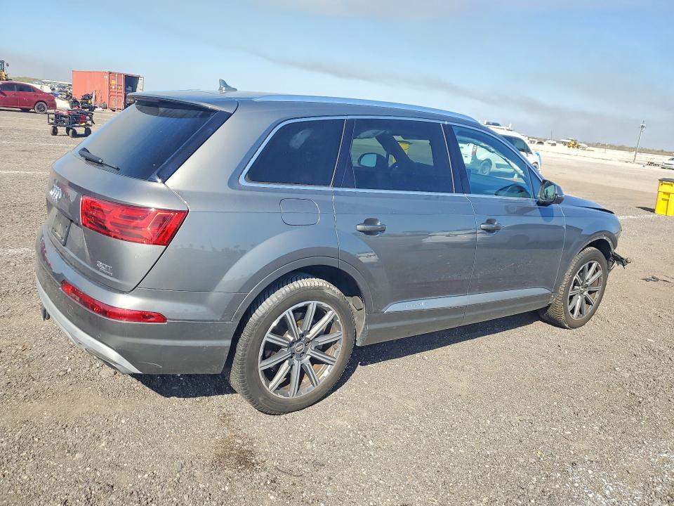 Продажа на аукционе авто 2017 Audi Q7, vin: WA1LAAF76HD047133, номер лота: 76971465