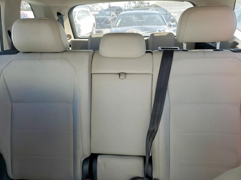 76216455 :رقم المزاد ، 3VV3B7AXXJM026682 vin ، 2018 Volkswagen Tiguan مزاد بيع