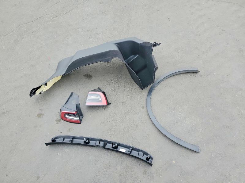 2022 Tesla Model Y მანქანა იყიდება აუქციონზე, vin: 7SAYGDEF6NF381724, აუქციონის ნომერი: 76828145
