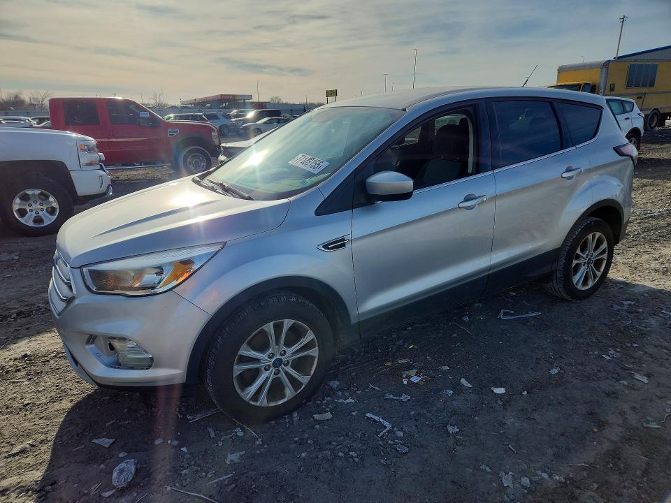 Auction sale of the 2017 Ford Escape, vin: 1FMCU9GD5HUE49284, lot number: 77123155