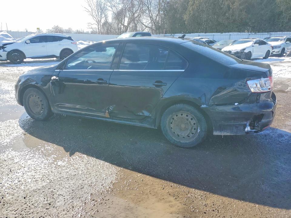 78445215 :رقم المزاد ، 3VWGX7AJ7DM243833 vin ، 2013 Volkswagen Jetta مزاد بيع