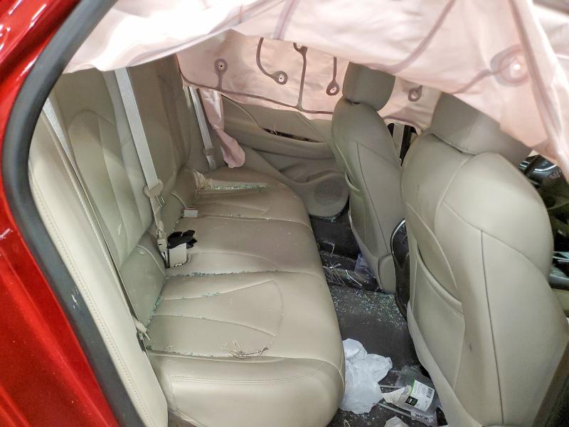 77567985 :رقم المزاد ، 1G4ZR5SS4JU139983 vin ، 2018 Buick Lacrosse مزاد بيع