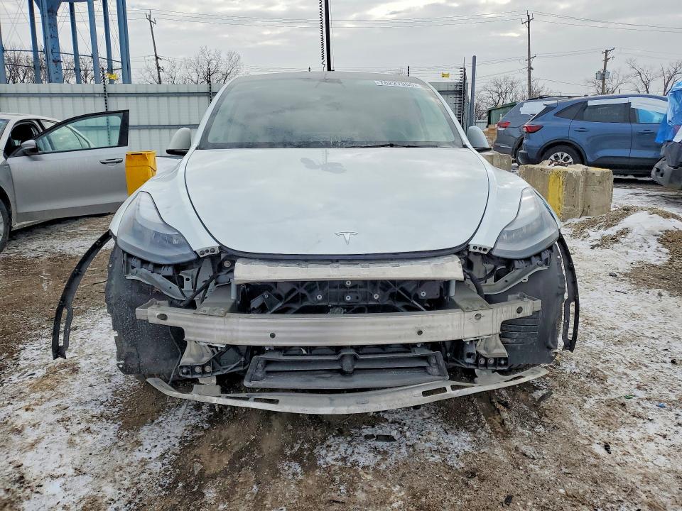 2022 Tesla Model Y მანქანა იყიდება აუქციონზე, vin: 7SAYGDEF2NF361261, აუქციონის ნომერი: 76227955