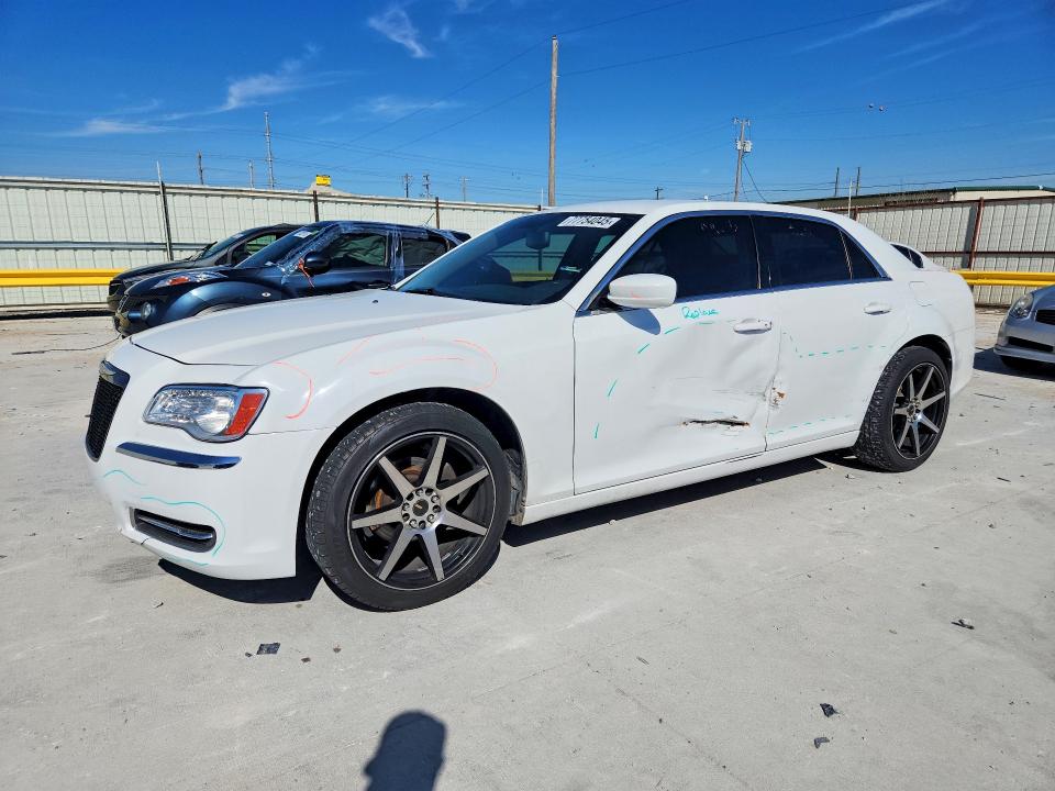 77754045 :رقم المزاد ، 2C3CCAAG2EH381086 vin ، 2014 Chrysler 300 مزاد بيع