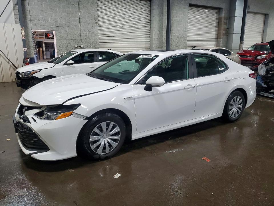 2019 Toyota Camry Hybrid მანქანა იყიდება აუქციონზე, vin: 4T1B31HK8KU513354, აუქციონის ნომერი: 78697545