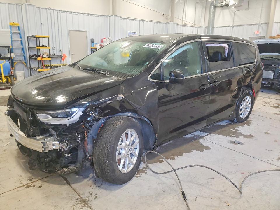 Продажа на аукционе авто 2025 Chrysler Pacifica, vin: 2C4RC1BG5SR598903, номер лота: 79179815