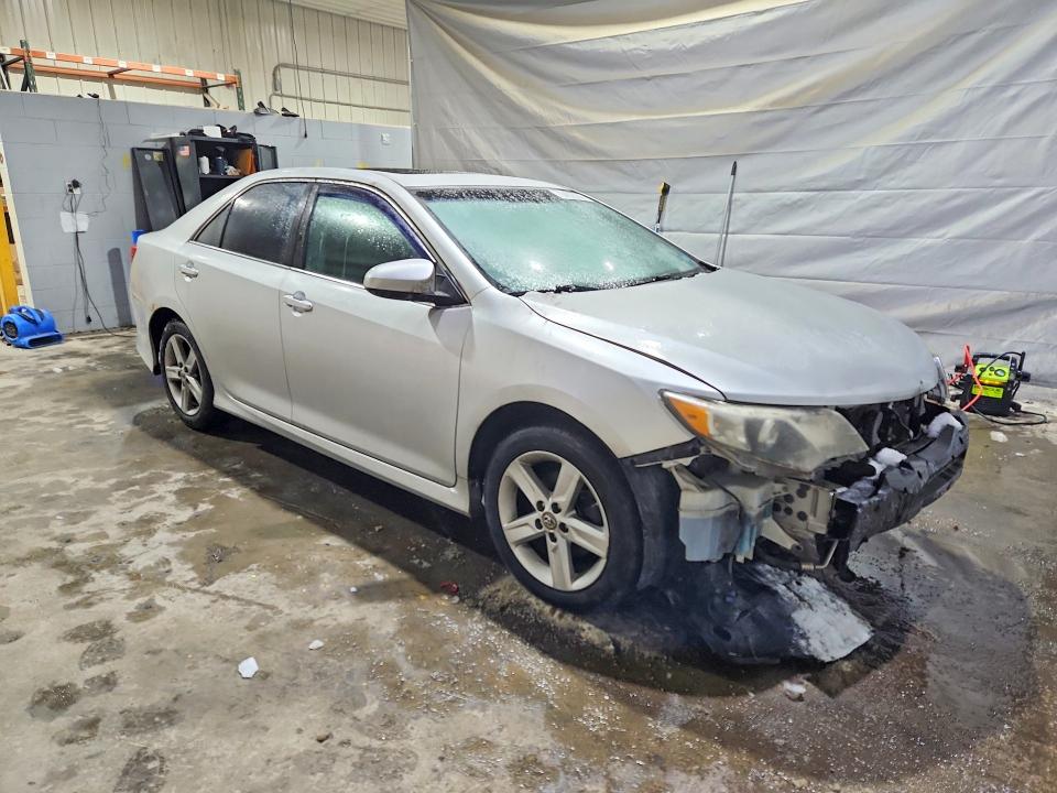 78402365 :رقم المزاد ، 4T1BF1FK5CU024079 vin ، 2012 Toyota Camry مزاد بيع
