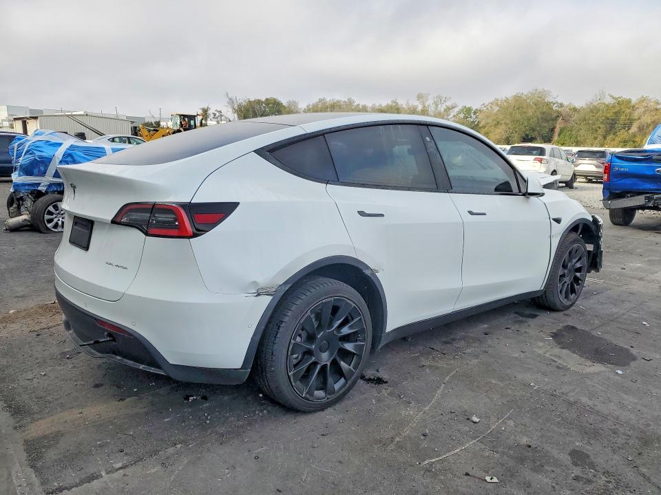78134415 :رقم المزاد ، 5YJYGDEE6LF046285 vin ، 2020 Tesla Model Y مزاد بيع
