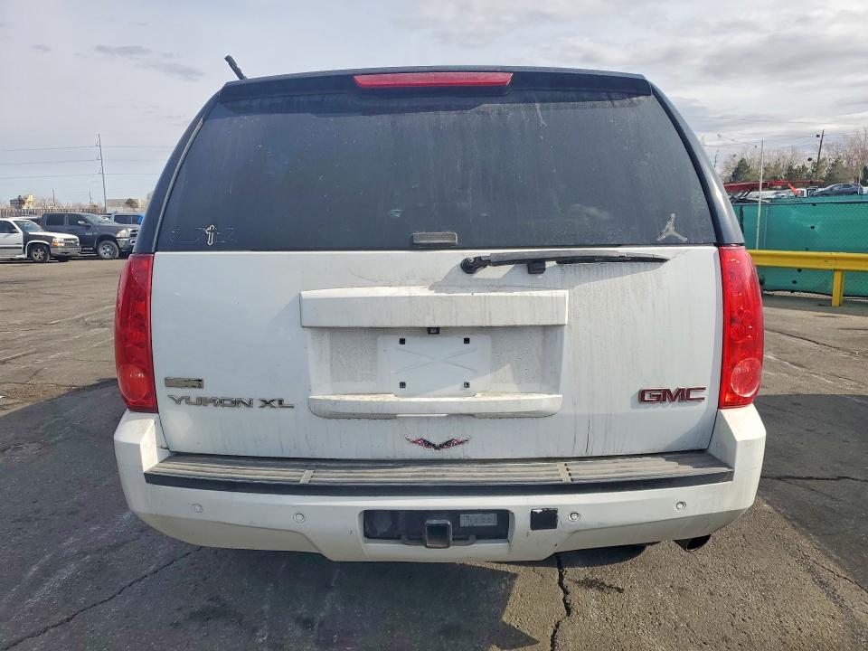 77004795 :رقم المزاد ، 1GKS2KE36BR121796 vin ، 2011 Gmc Yukon Xl مزاد بيع