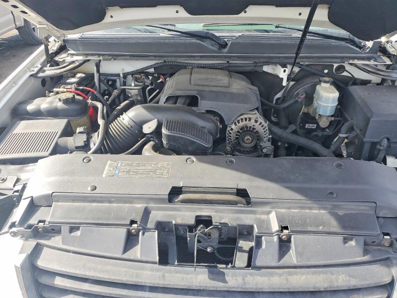77004795 :رقم المزاد ، 1GKS2KE36BR121796 vin ، 2011 Gmc Yukon Xl مزاد بيع