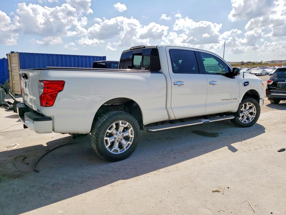 78404705 :رقم المزاد ، 1N6AA1F21HN552134 vin ، 2017 Nissan Titan Xd مزاد بيع