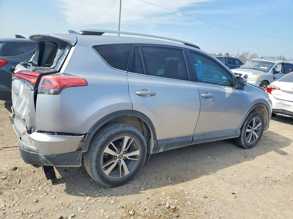 Продажа на аукционе авто 2017 Toyota Rav4, vin: 2T3WFREV9HW384045, номер лота: 77163925