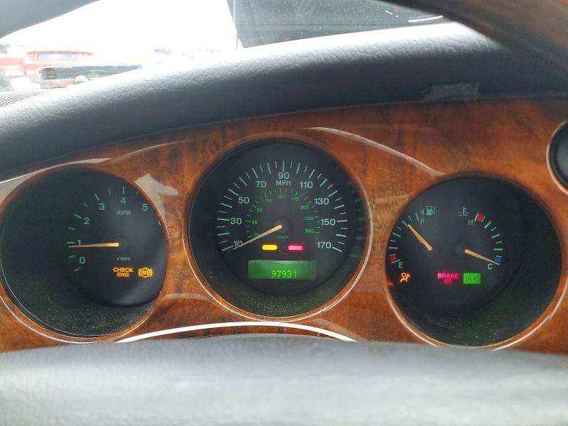 76982535 :رقم المزاد ، SAJGX2041XC035598 vin ، 1999 Jaguar Xk8 مزاد بيع
