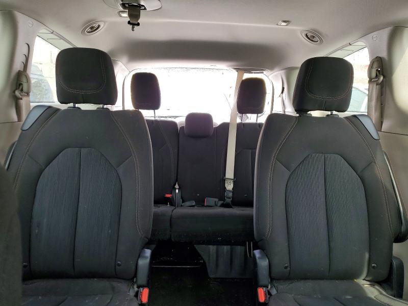 76051825 :رقم المزاد ، 2C4RC1FG7JR157055 vin ، 2018 Chrysler Pacifica مزاد بيع