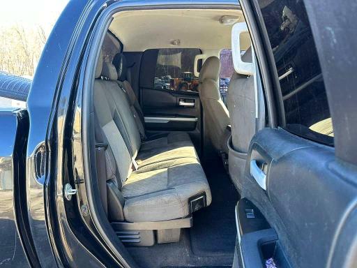Продаж на аукціоні авто 2017 Toyota Tundra, vin: 5TFUM5F16HX071127, номер лоту: 74020015