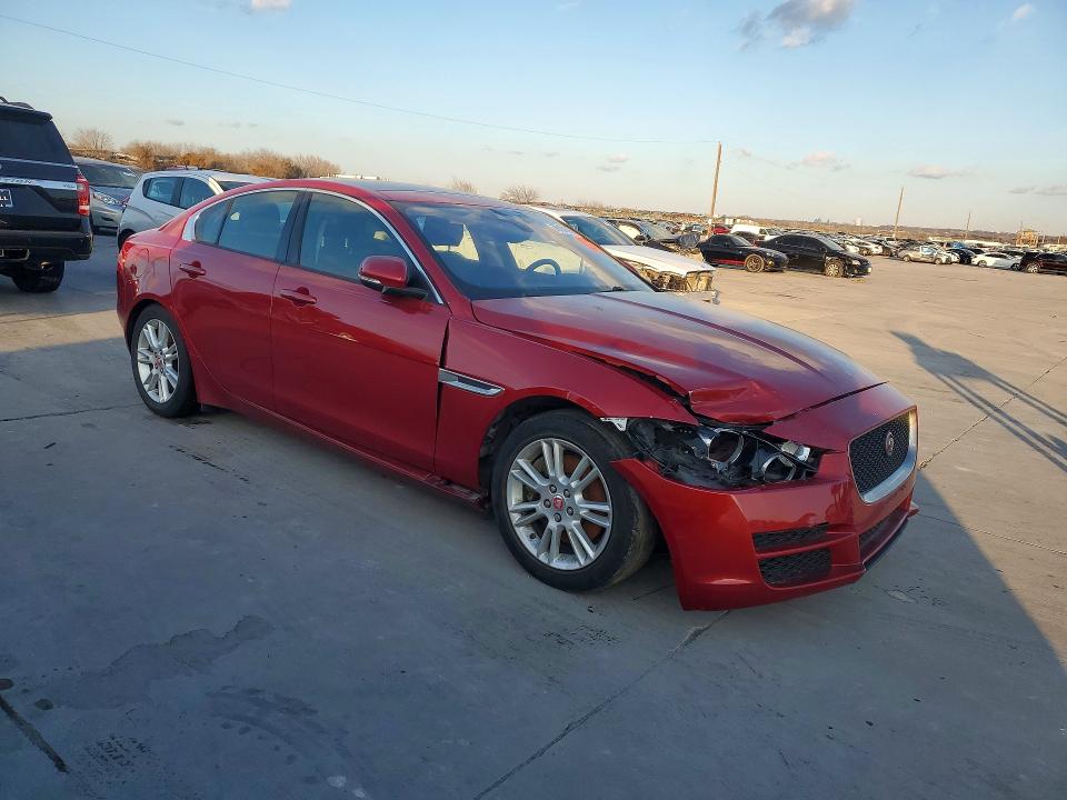 Продажа на аукционе авто 2018 Jaguar Xe Premium, vin: SAJAJ4FX2JCP37814, номер лота: 76187075