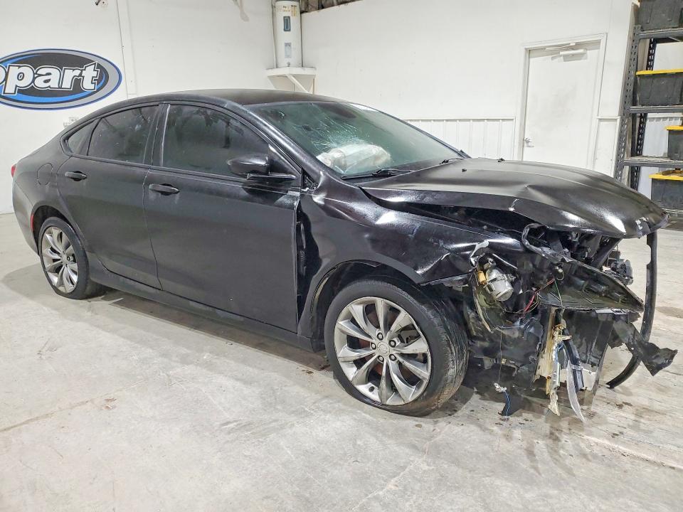 75961905 :رقم المزاد ، 1C3CCCBG2FN582683 vin ، 2015 Chrysler 200 مزاد بيع