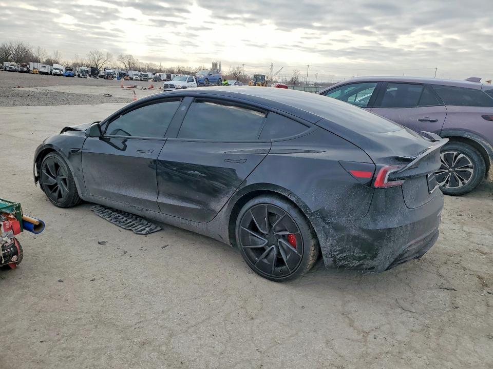 75637575 :رقم المزاد ، 5YJ3E1ET1TF131158 vin ، 2026 Tesla Model 3 مزاد بيع