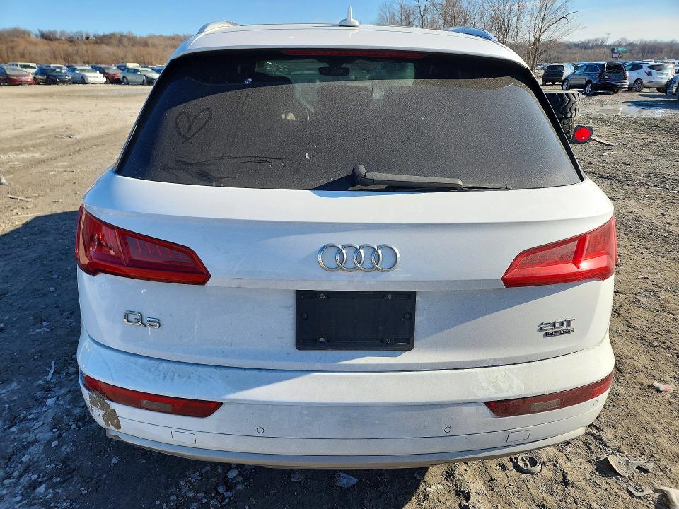 76938505 :رقم المزاد ، WA1CNAFY7J2201900 vin ، 2018 Audi Q5 مزاد بيع
