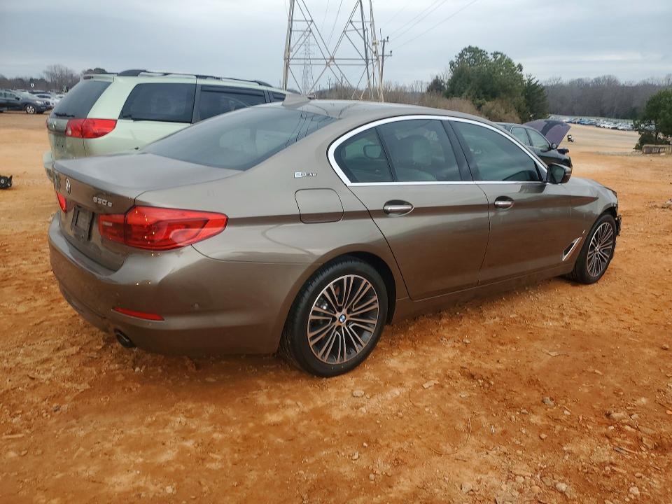 77075645 :رقم المزاد ، WBAJB1C58JB374757 vin ، 2018 Bmw 530xe مزاد بيع