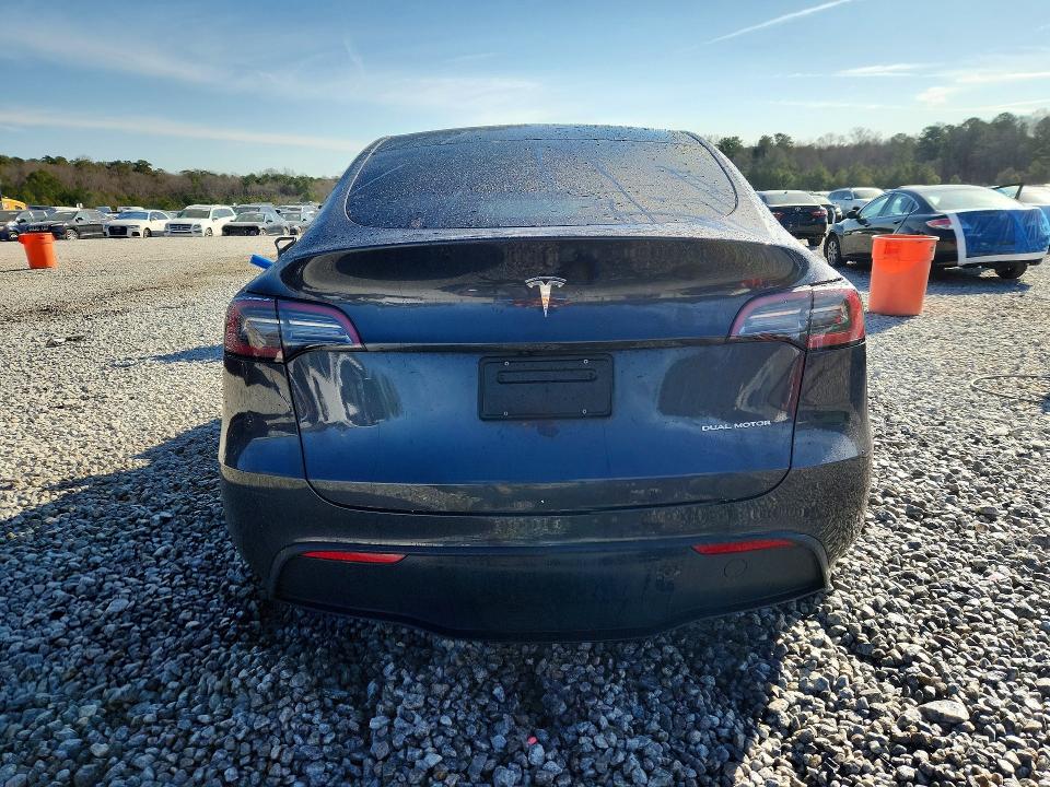 2024 Tesla Model Y მანქანა იყიდება აუქციონზე, vin: 7SAYGAEE6RF165156, აუქციონის ნომერი: 76963325