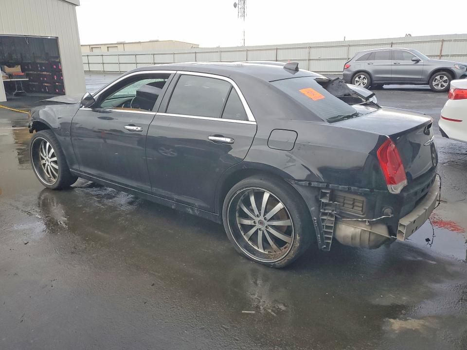2016 Chrysler 300c მანქანა იყიდება აუქციონზე, vin: 2C3CCAEG6GH282414, აუქციონის ნომერი: 77715735