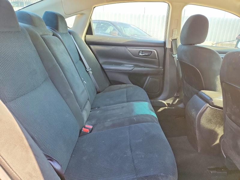 2015 Nissan Altima მანქანა იყიდება აუქციონზე, vin: 1N4AL3AP3FN888284, აუქციონის ნომერი: 75303055