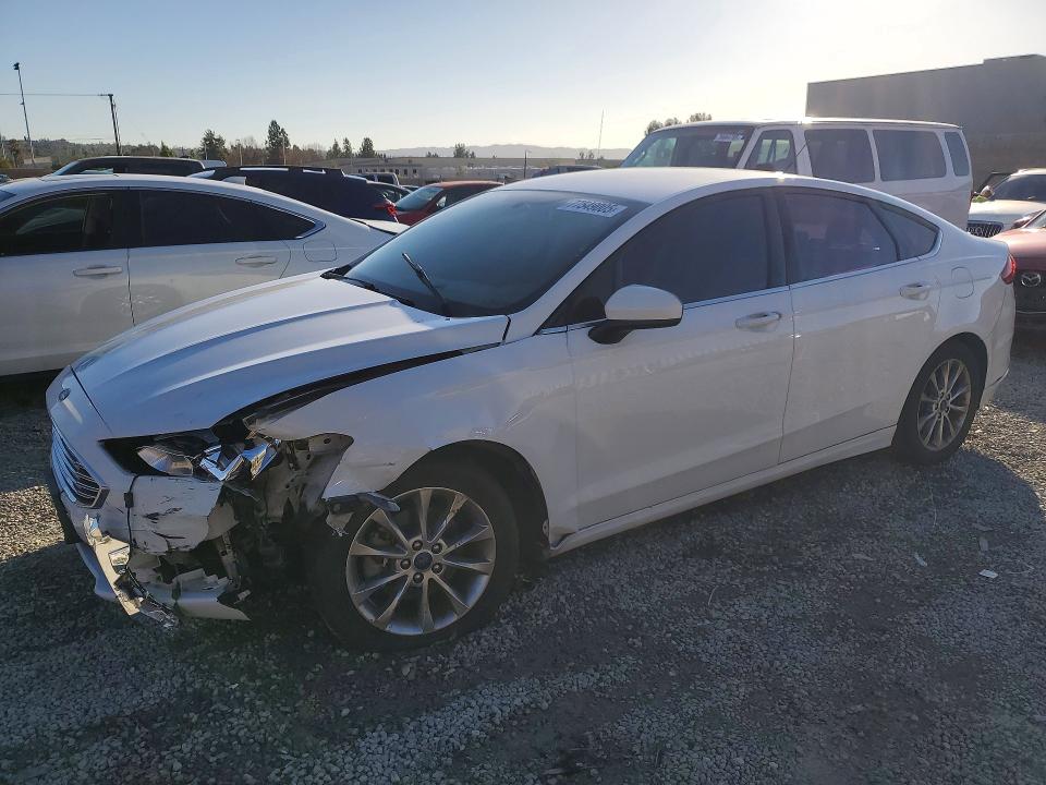 2017 Ford Fusion მანქანა იყიდება აუქციონზე, vin: 3FA6P0H75HR126766, აუქციონის ნომერი: 77549005