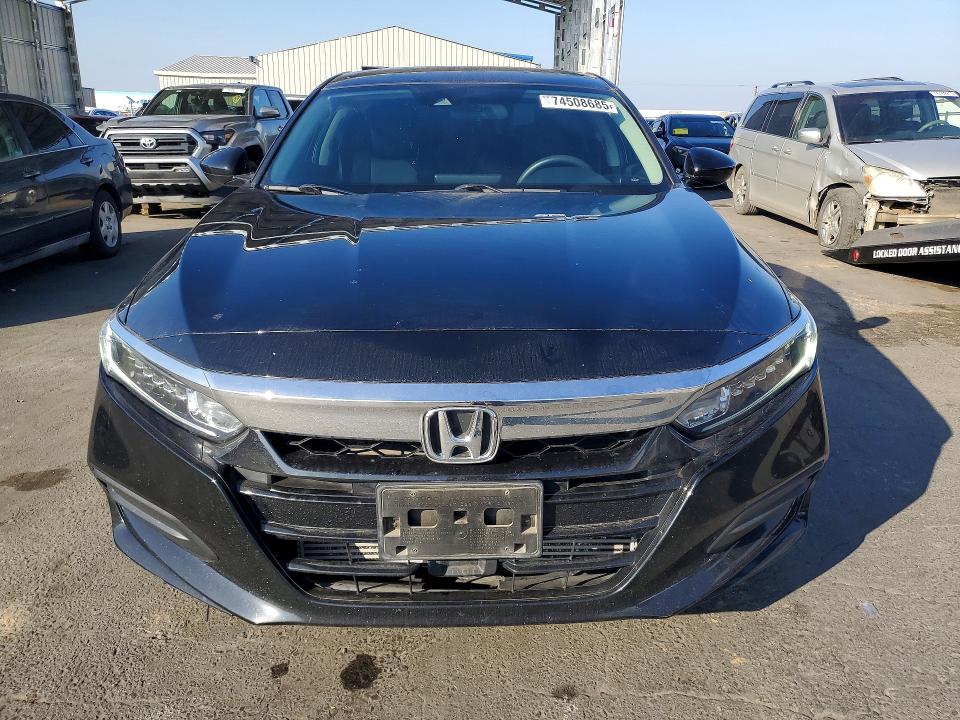 74508685 :رقم المزاد ، 1HGCV1F18LA101274 vin ، 2020 Honda Accord مزاد بيع