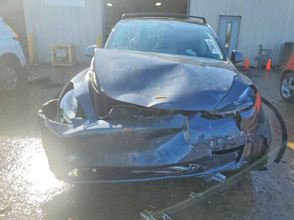 77596245 :رقم المزاد ، 7SAYGDEEXPA203127 vin ، 2023 Tesla Model Y مزاد بيع