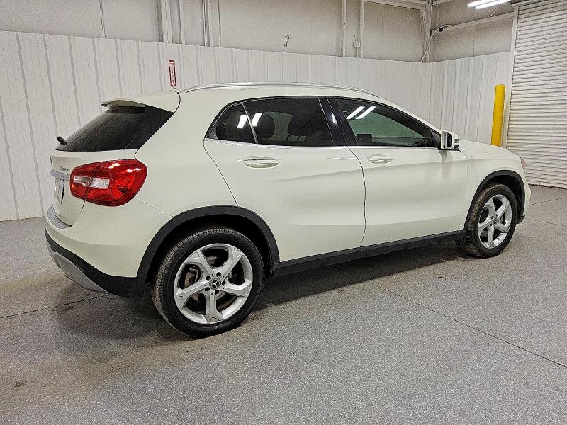 Продажа на аукционе авто 2018 Mercedes-benz Gla, vin: WDCTG4GB4JJ457908, номер лота: 76395385